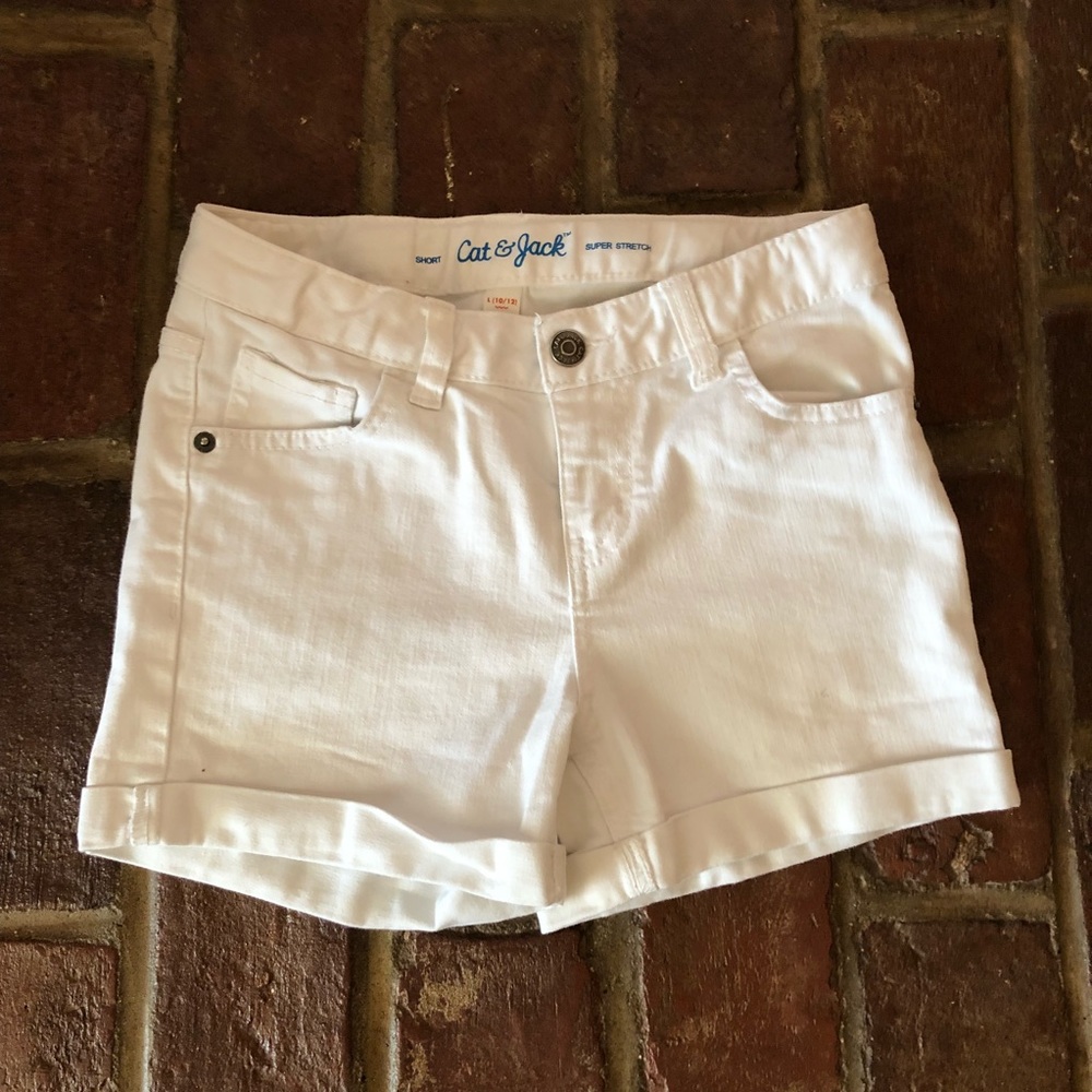 Cat & Jack Girl’s white jean shorts